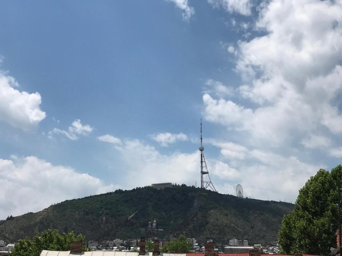 D And D Hotel Tbilisi Exteriör bild