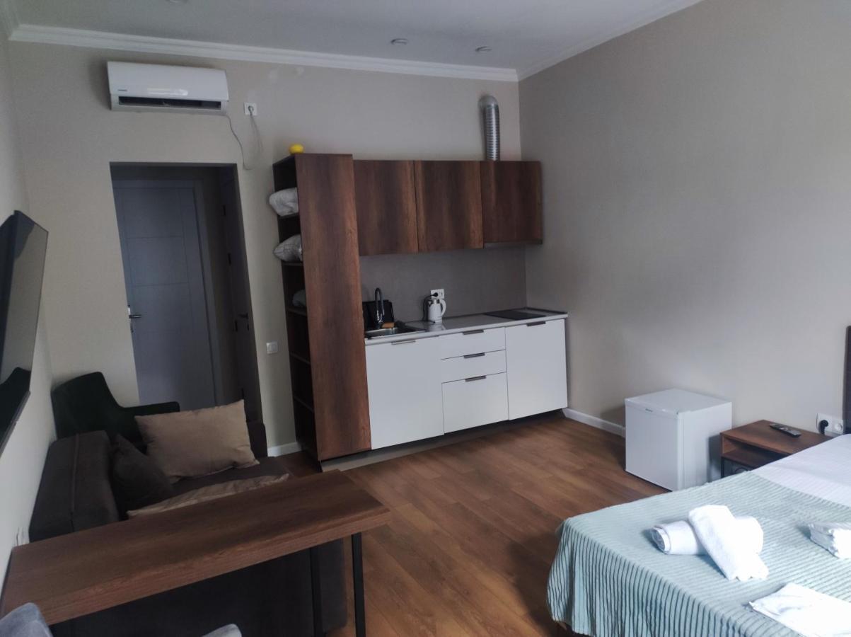 D And D Hotel Tbilisi Rum bild
